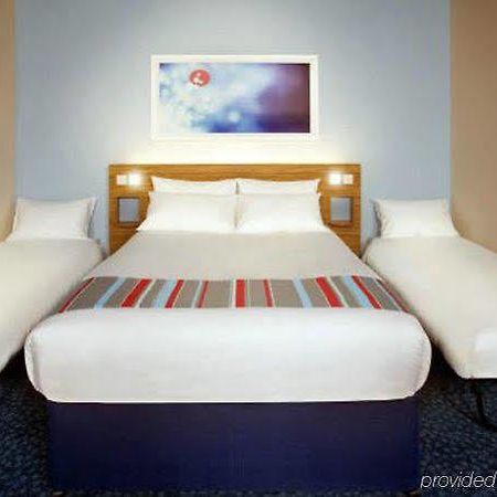 Travelodge Edinburgh Central Waterloo Place Bagian luar foto
