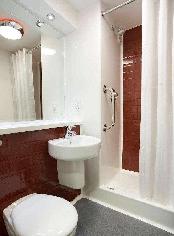 Travelodge Edinburgh Central Waterloo Place Bagian luar foto